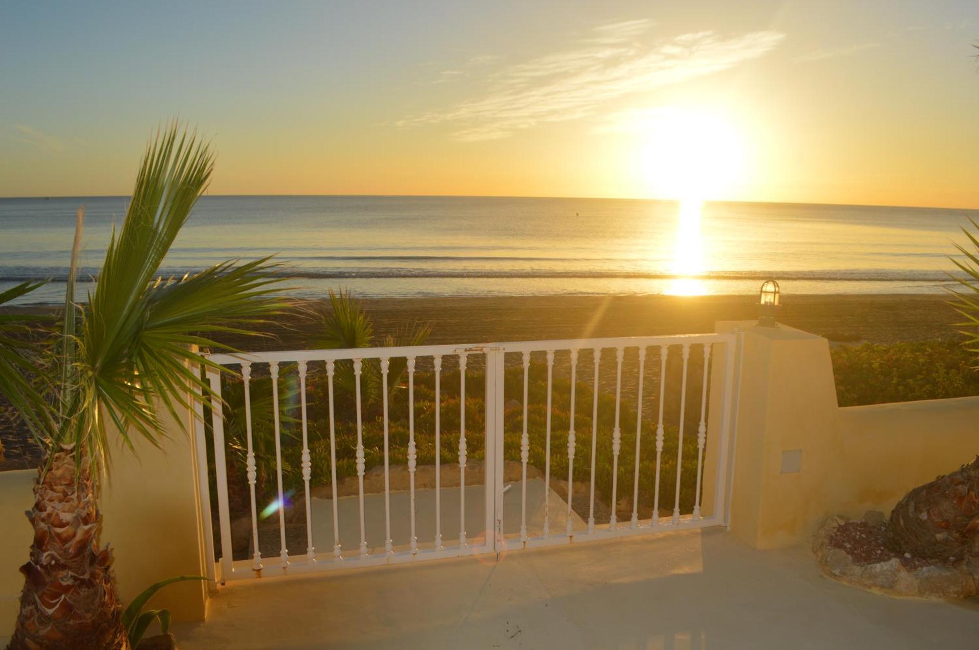 Excepcional Apartamento Amanecer Al Borde De Playa Y Mar, En Chalet Roquetes Alicante Zewnętrze zdjęcie