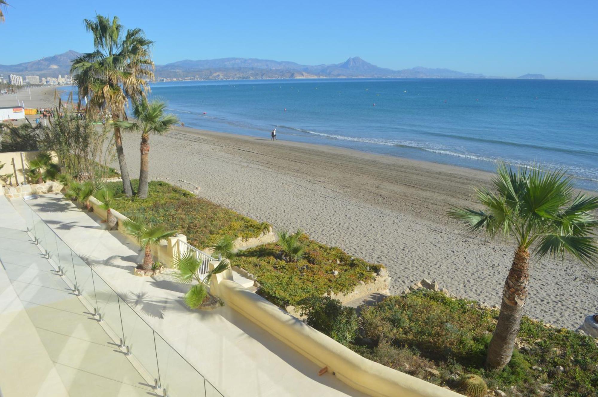 Excepcional Apartamento Amanecer Al Borde De Playa Y Mar, En Chalet Roquetes Alicante Zewnętrze zdjęcie